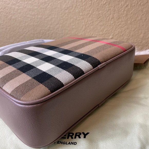 Burberry check print Crossbody bag brand new tag medium - Picture 2 of 6